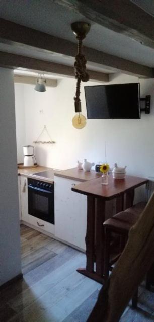 Huehnerstaellchen Dumpelfeld Extérieur photo